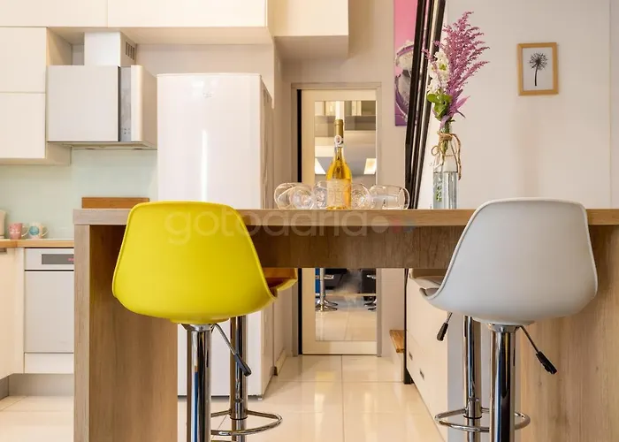 Modern Duplex Tommy * Μακάρσκα