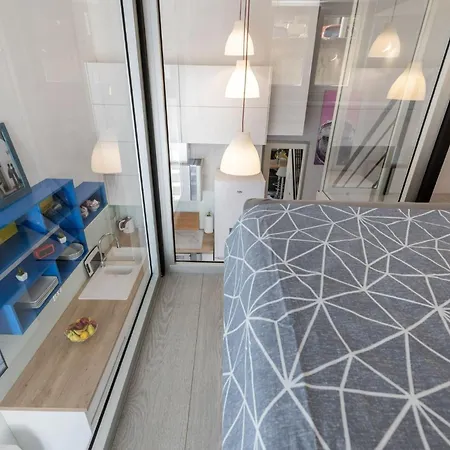 Modern Loft Duplex Tommy For 4 In