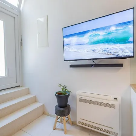 Modern Duplex Tommy Apartman